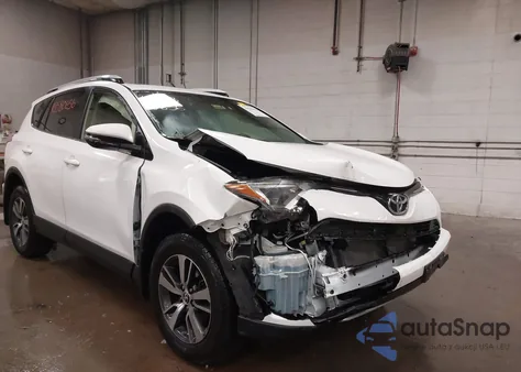 2016 Toyota Rav4 Xle z USA, uszkodzony, nr VIN JTMRFREV8GJ076455